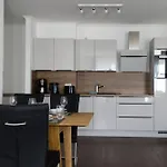 Insel Apartament *